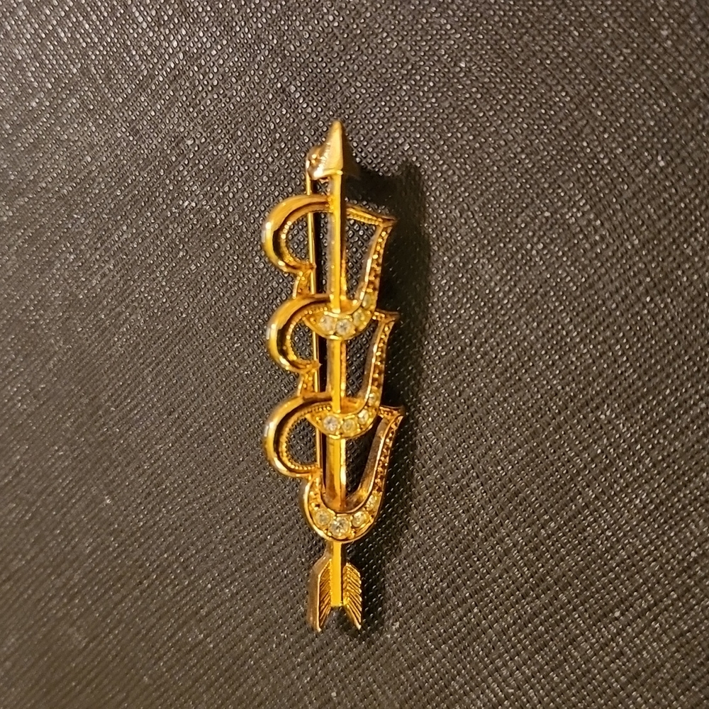 AVON Vintage Heart Brooch